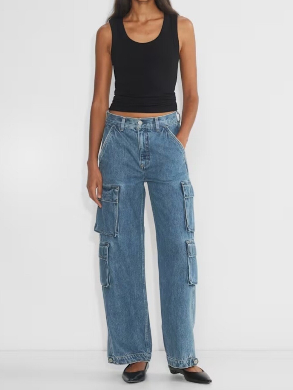 NWT Aritzia Waist Size 24 Denim Forum The '90s Millie Hi-Rise Cargo Jean